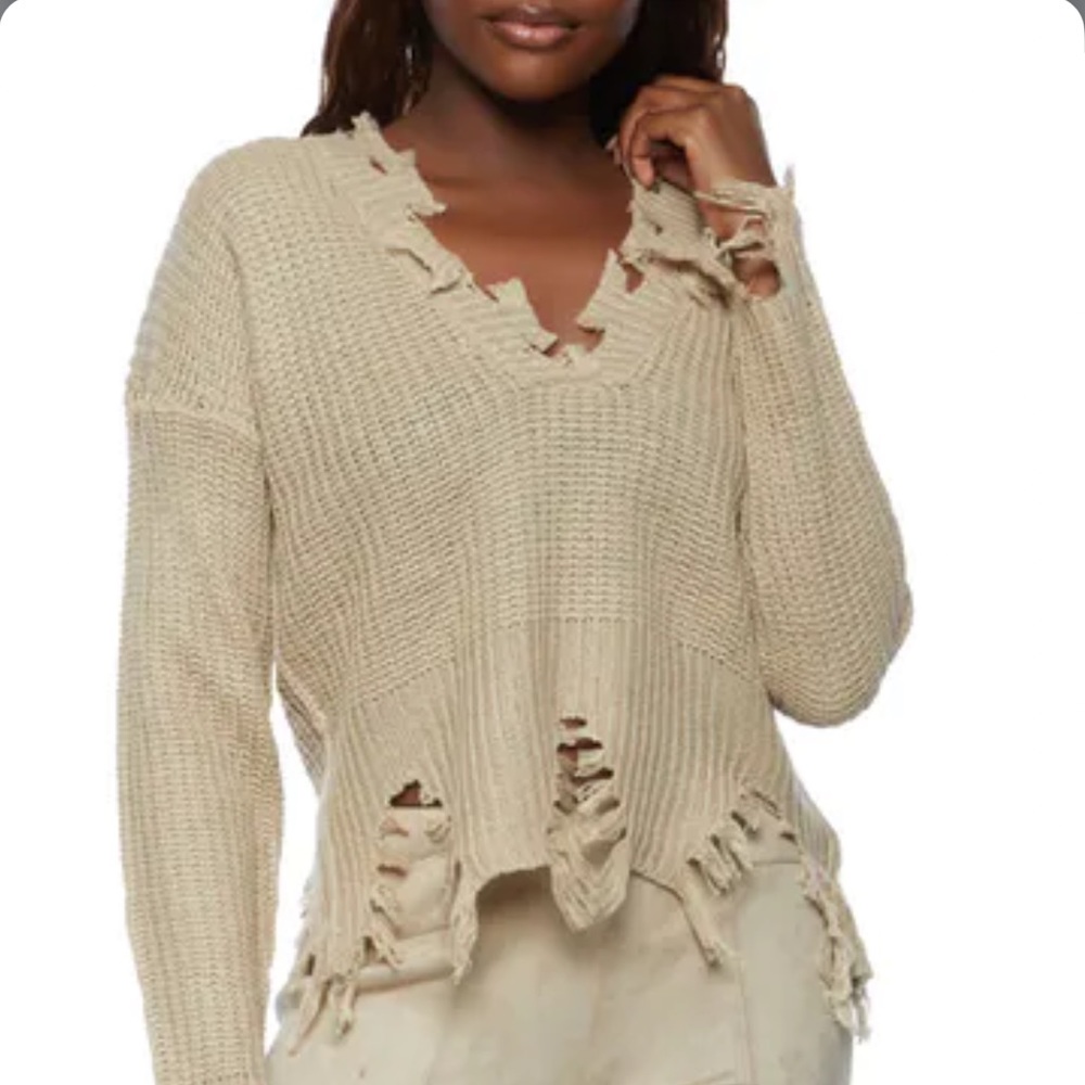 BN Sealed In Bag Ripped Hem V Neck Sweater
